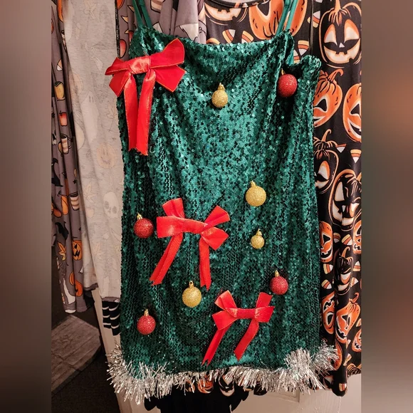 Forever 21 | Dresses | Forever 2 Christmas Dress | Poshmark